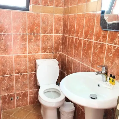 בית אירוח Vila Deal סרנדה